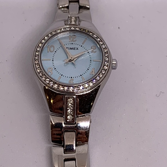 Timex Accessories Timex Light Blue Dial Classic Crystal Sport